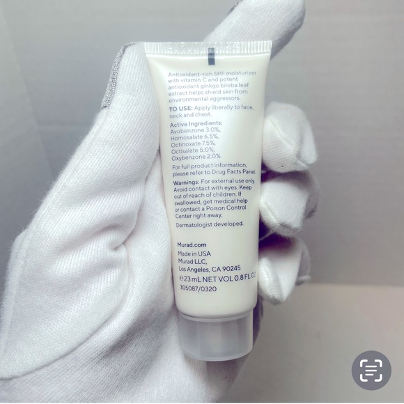 BNIB MURAD ENVIRONMENTAL SHIELD ESSENTIAL-C DAY MOISTURE SPF 30 .8 FL oz. $FIRM - Picture 2 of 6